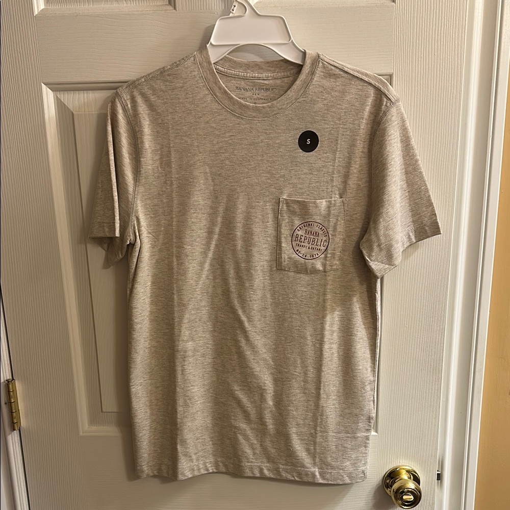 Banana Republic Men's T-Shirt